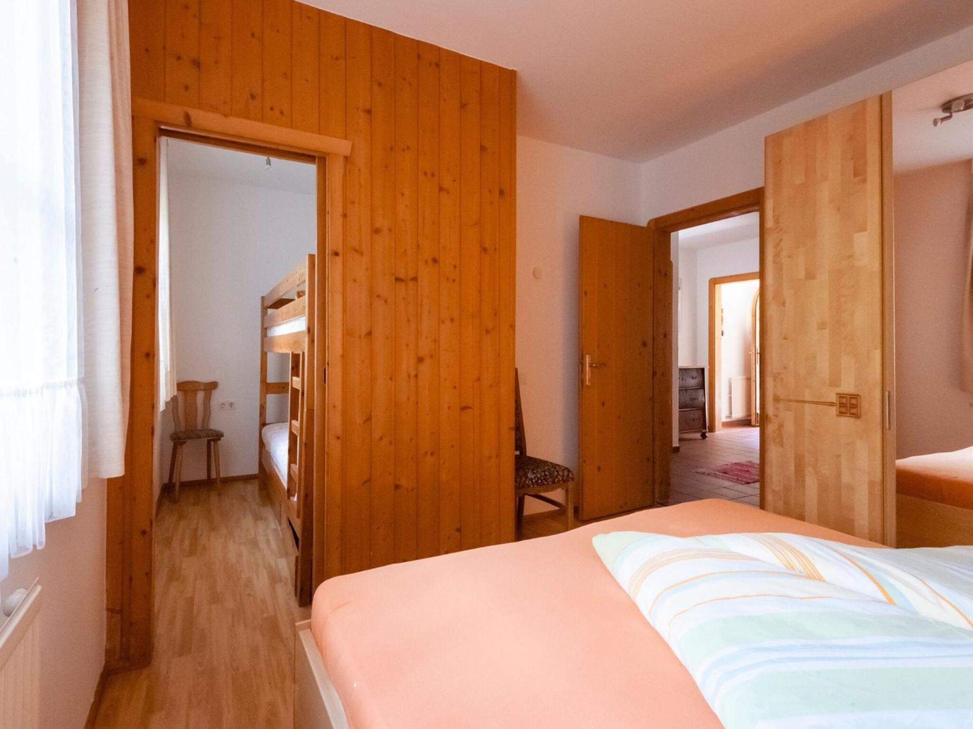 Alluring Apartment in Mayrhofen near Forest Exterior foto